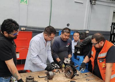 capacitacion robots industriales